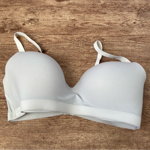 Soma Enbliss Wireless White Bra Size 40D - Picture 1 of 4